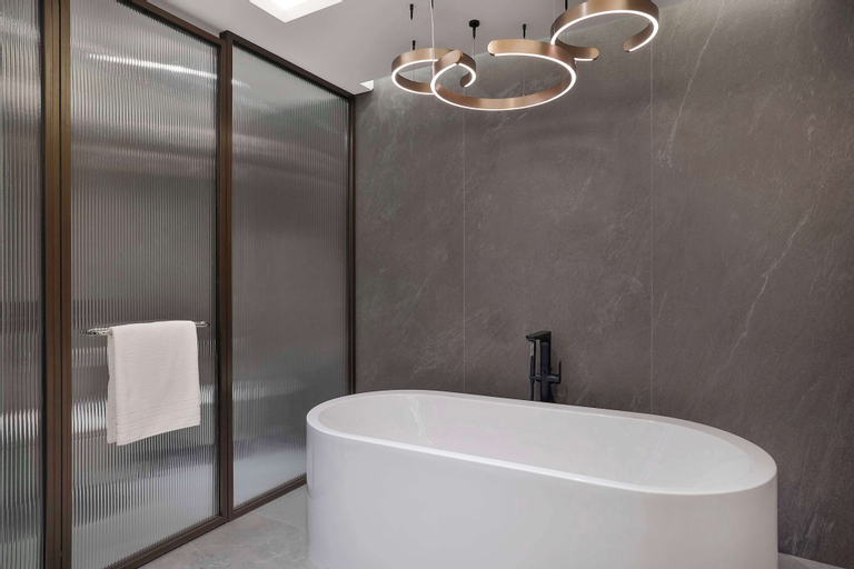 Bathroom 7