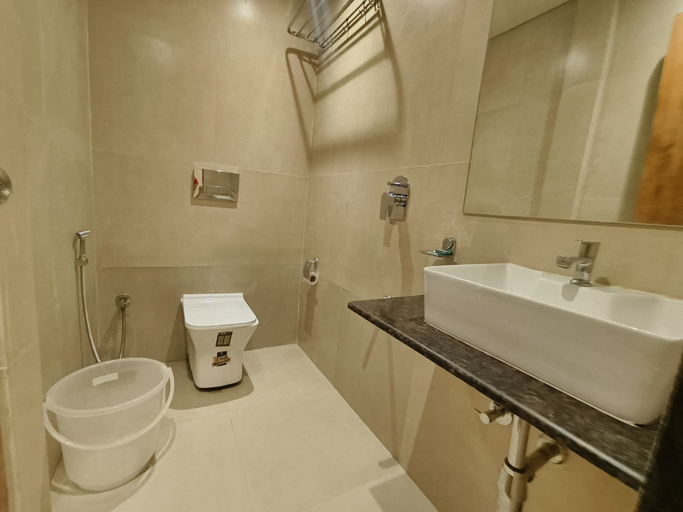 Bathroom 4, Hotel Riva International - Near Nesco Center, Mumbai Suburban