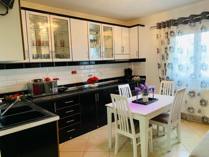 Others 4, A 3-floor Building With 4 Bedroom, Near Beach, Fierit