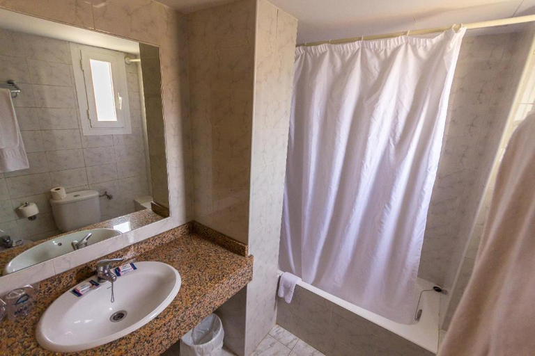 Bathroom 4, Amic Horizonte, Baleares