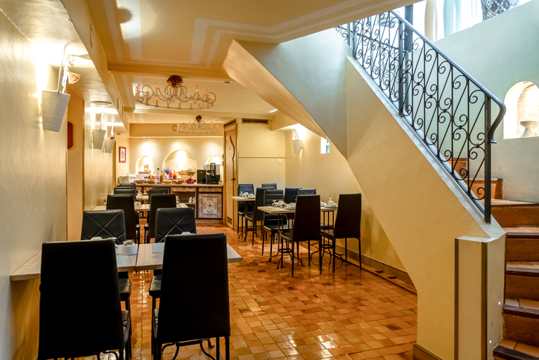 Food & Drinks 5, Villa Royale Montsouris, Paris