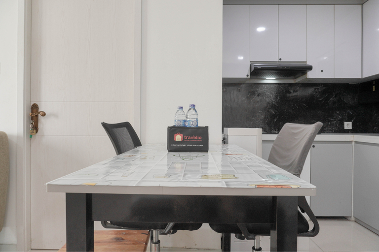 Others 4, Restful and Modern 3BR at Daan Mogot City Apartment By Travelio, Jakarta Barat