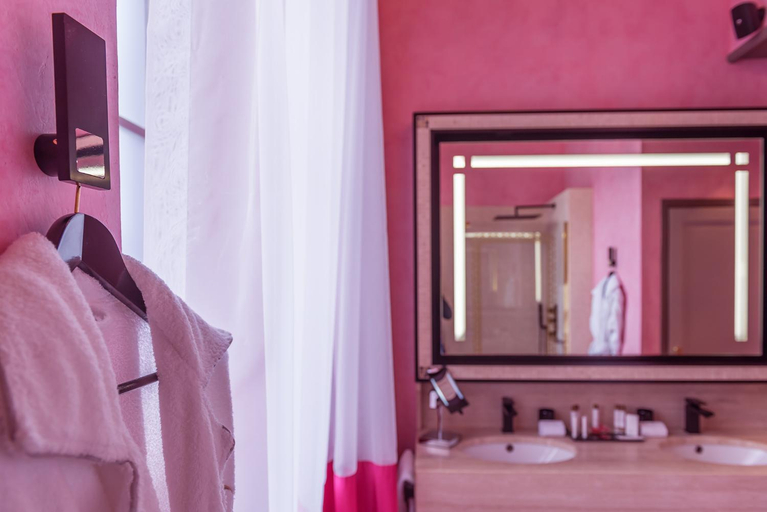 Bathroom 3, Le Stelsia Resort, Lot-et-Garonne