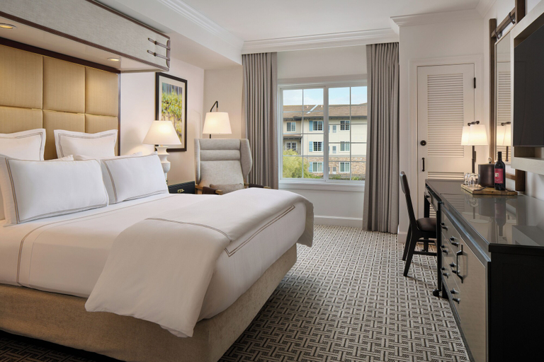 Bedroom 3, The Meritage Resort and Spa, Napa