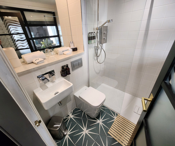 Bathroom 3, Boutique 50, Glasgow
