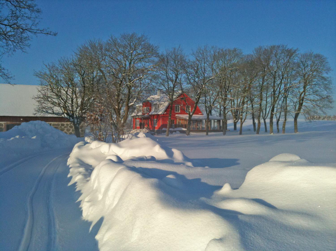 Others 4, Stora Topphem, Tomelilla
