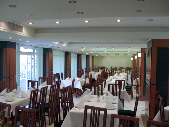 Food & Drinks 4, Egreta, Tulcea