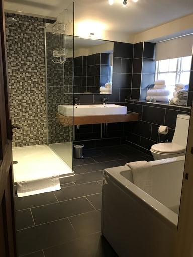Bathroom 5, The Durham Ox, North Yorkshire