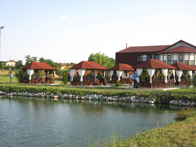 Others 5, Conacul de pe Lac, Sagu