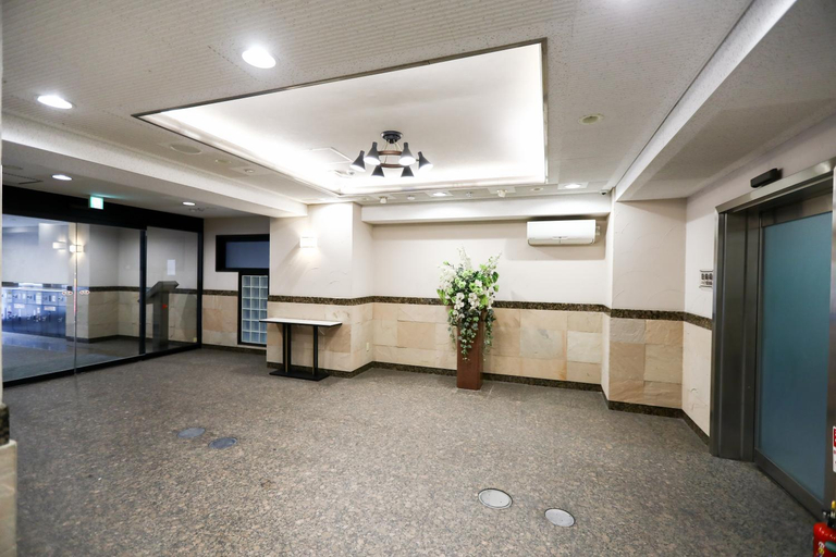 Public Area, Ocean Niponichi, Osaka