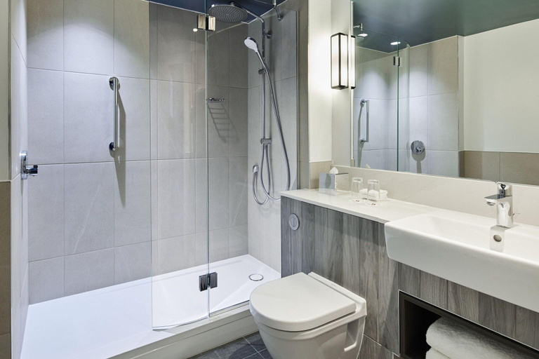 Bathroom 5, Bournemouth Highcliff Marriott, Poole