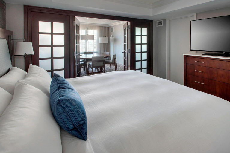 Bedroom 3, Philadelphia Marriott West, Montgomery