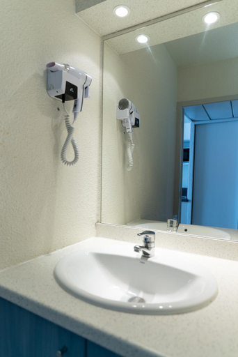 Bathroom 2, Residence Azureva Piau Engaly, Hautes-Pyrénées