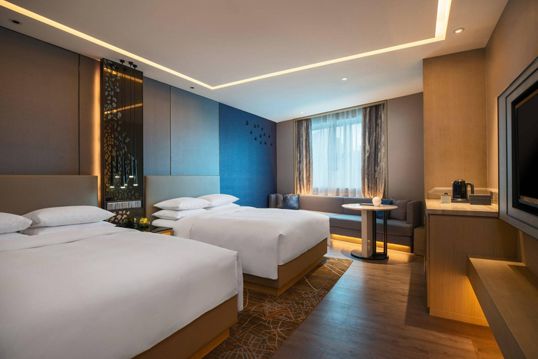 Bedroom 3, Renaissance Shenzhen Luohu Hotel, Shenzhen