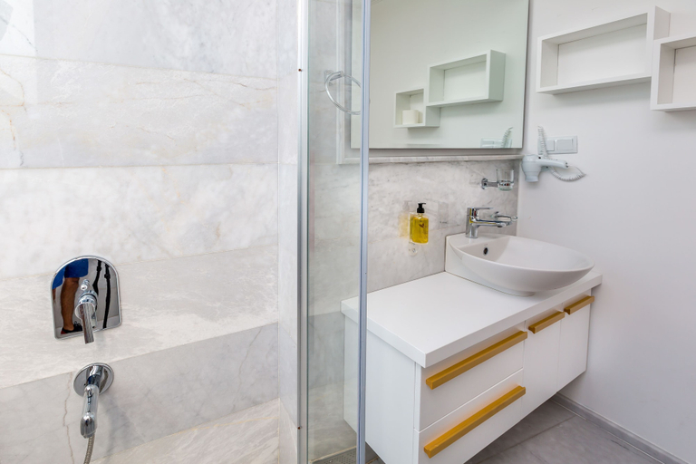 Bathroom 5, Defne Hotel, Kaş