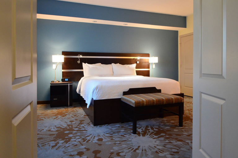 Bedroom 4, Fairfield Inn & Suites Houston-North Spring, Montgomery