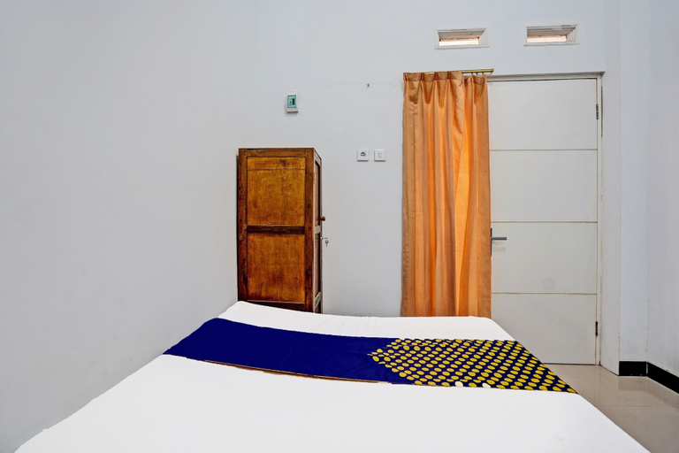 Bedroom 4, Hotel O Athirah Kost Near Permandian Wisata Istana Mappala, Gowa