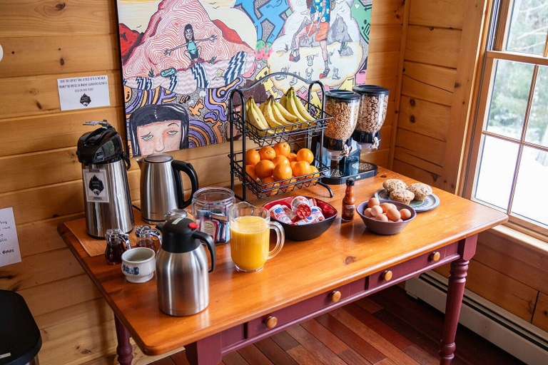 Food & Drinks 5, Hostel Of Maine, Franklin