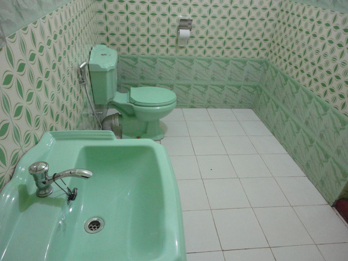 Bathroom 3, Belview Guest House, Haputale