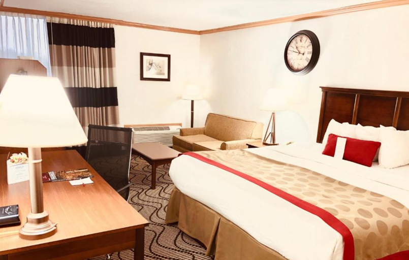 Bedroom 4, Ramada Birmingham Airport, Jefferson