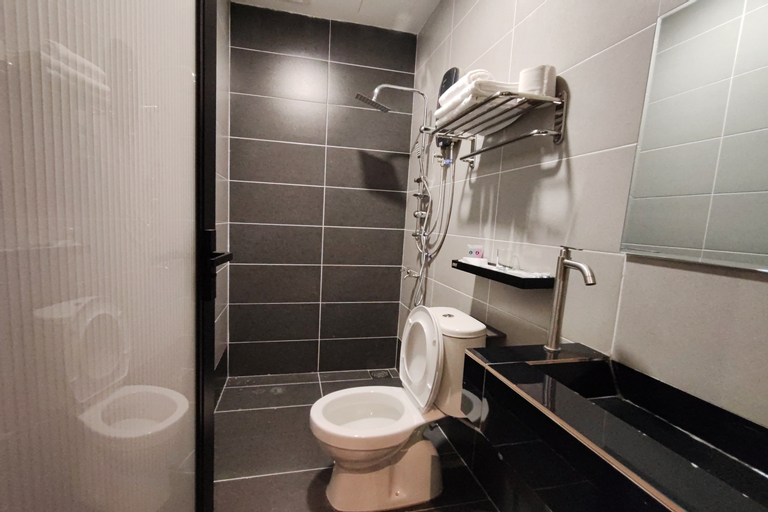 Bathroom 5