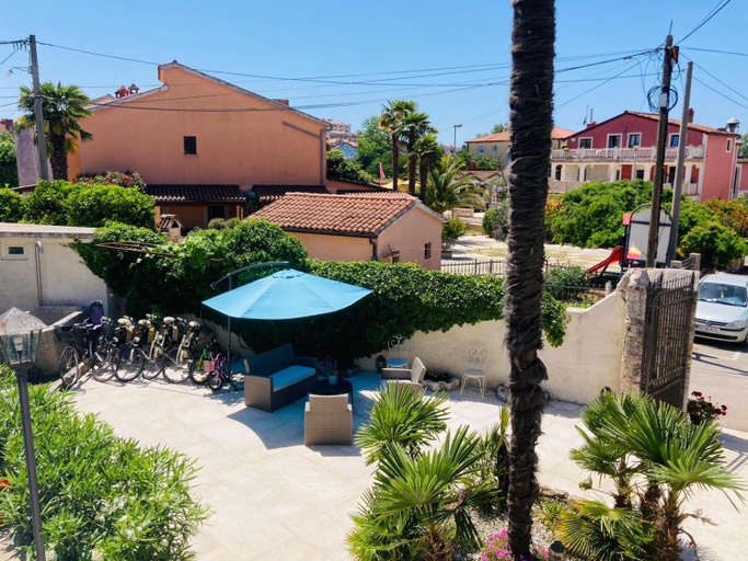 Others 2, B&B Nostromo, Vrsar