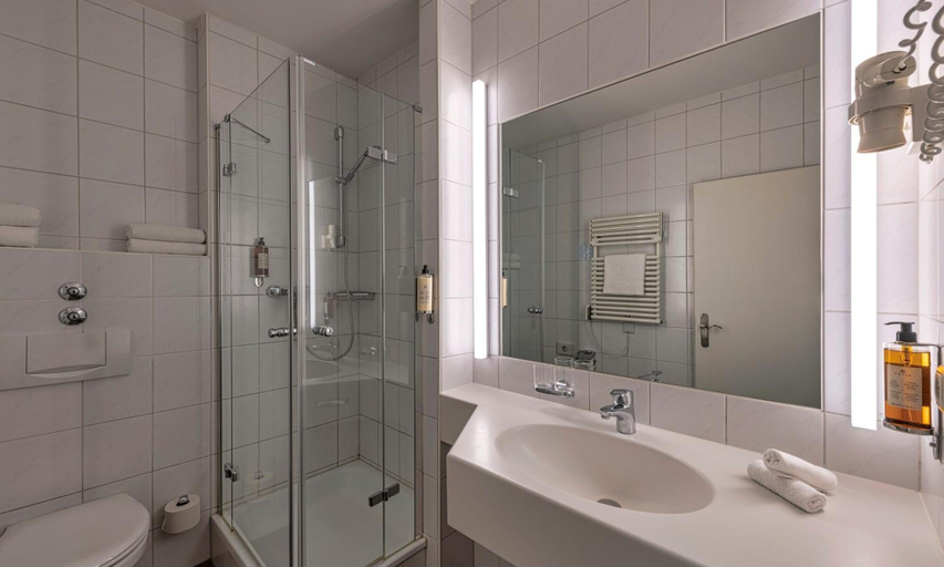 Bathroom 5, Hotel Starnberger See, Starnberg