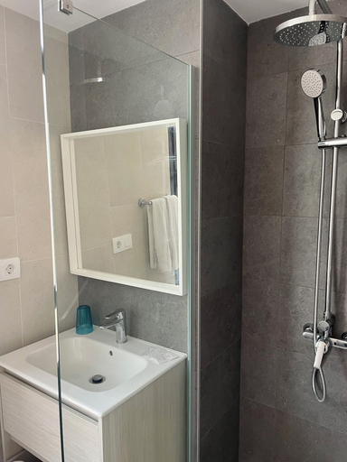Bathroom 5, Hotel Idafe, Las Palmas