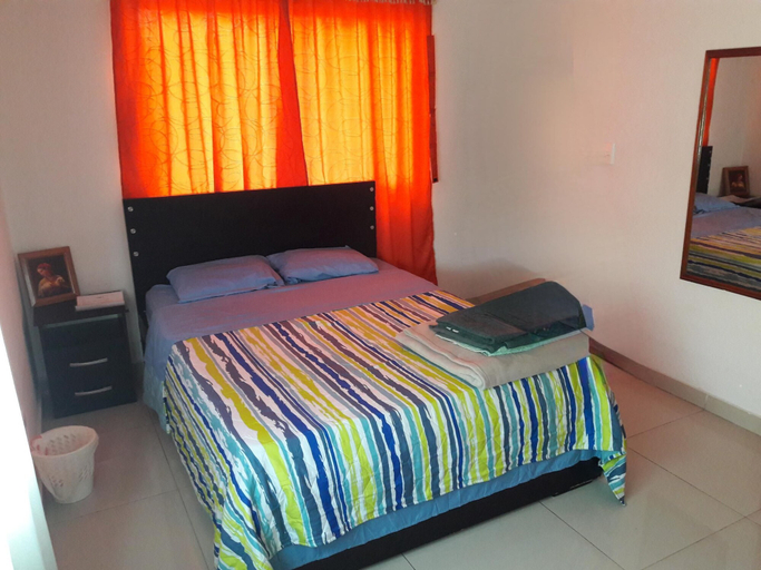 Bedroom 5, CASA 4, Medellín