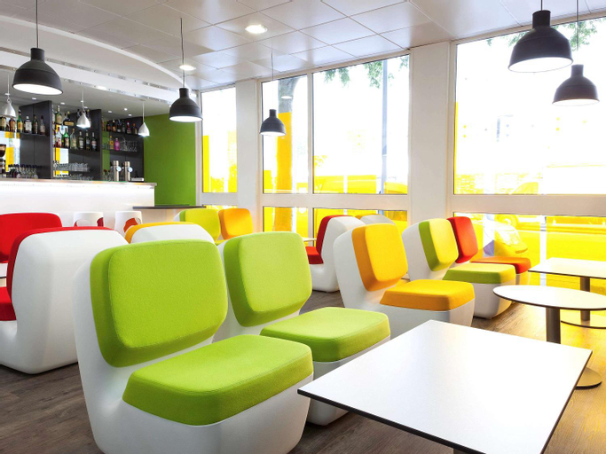 Food & Drinks 2, Ibis Styles Lyon Villeurbanne Hotel, Rhône