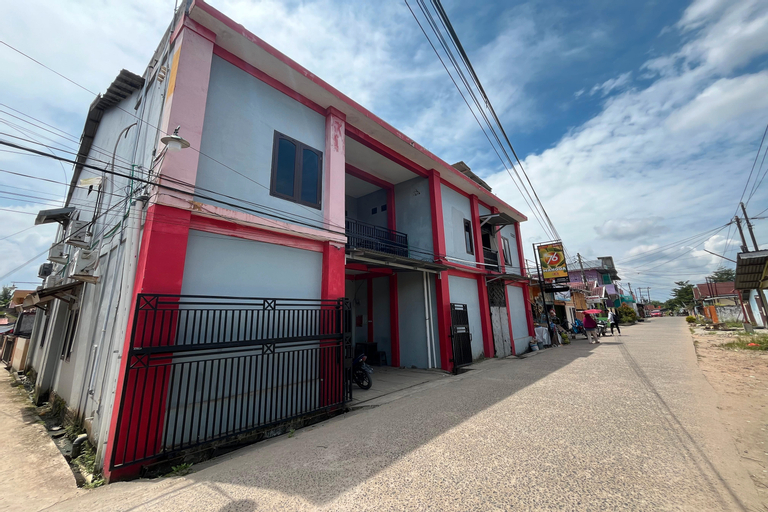 Exterior & Views 12