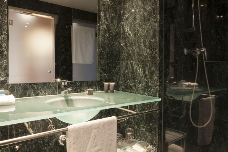 Bathroom 4, Ac Hotel Guadalajara By Marriott, Spain, Guadalajara