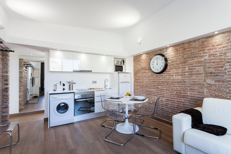 Others 5, AB Paral·lel Spacious Apartments, Barcelona