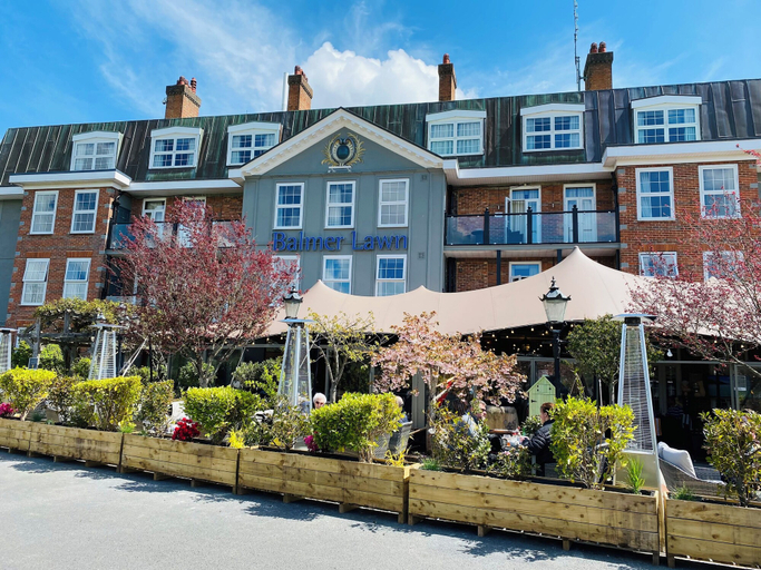 Exterior & Views 2, Balmer Lawn Hotel, Hampshire