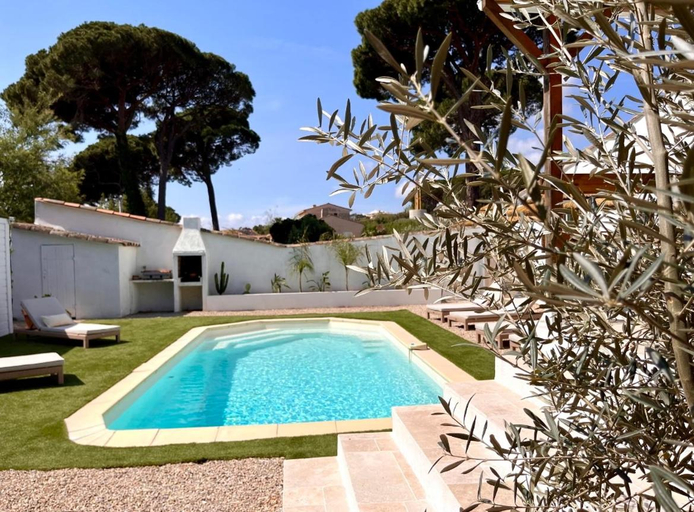 Others 4, La Villa les lauriers, 150 m de la mer, Grimaud, golfe de St Tropez, Var