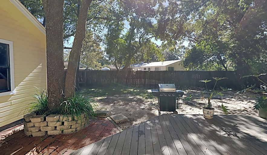 Others 4, The Yellow House by Southern Vacation Rentals, Santa Rosa