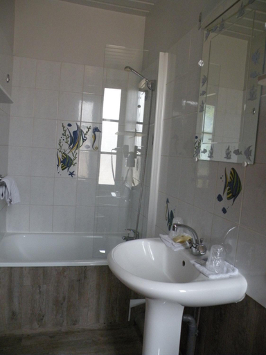 Bathroom 3, Les Granges Du Bout De La Ville, Seine-Maritime