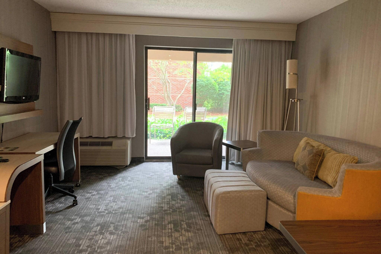 Bedroom 3, Courtyard By Marriott, Merrimack