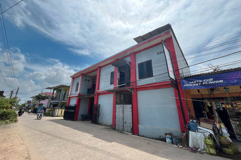 Exterior & Views 16
