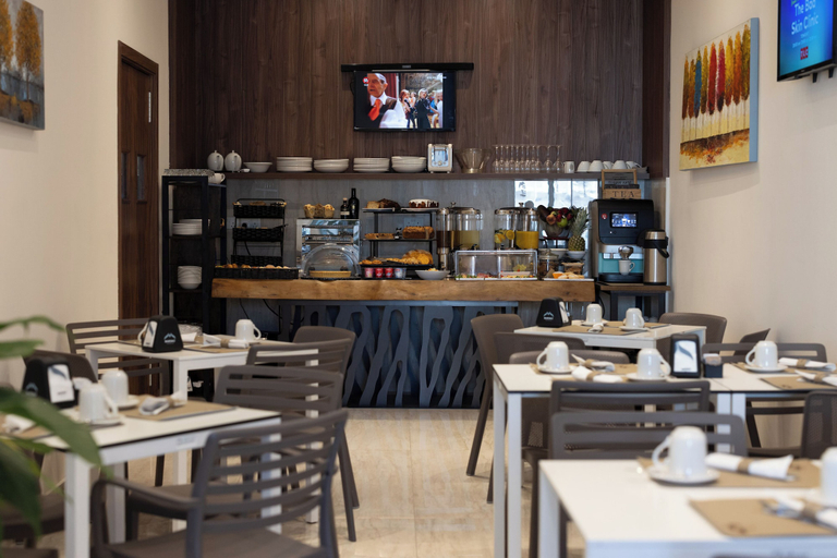 Food & Drinks 5, C'est La Vie Boutik Swieqi