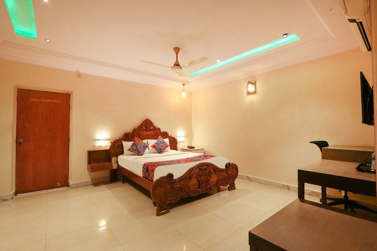 Bedroom 2, Fabhotel Maruthi Residency, Hyderabad