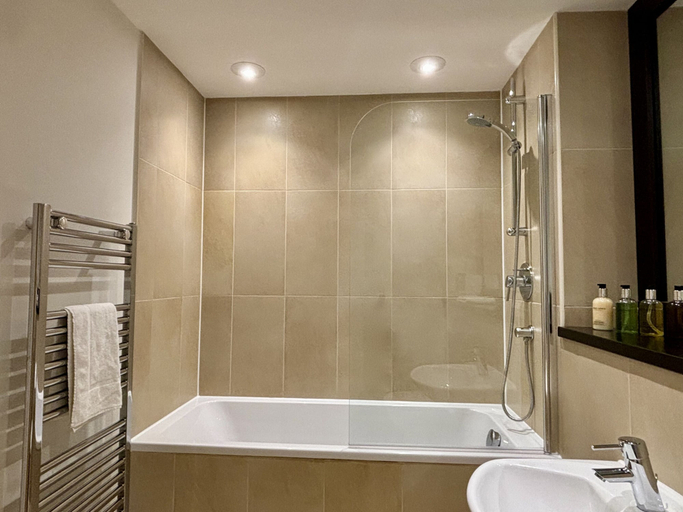 Bathroom 4, Your Space Apartments - The Hamilton's, Cambridgeshire