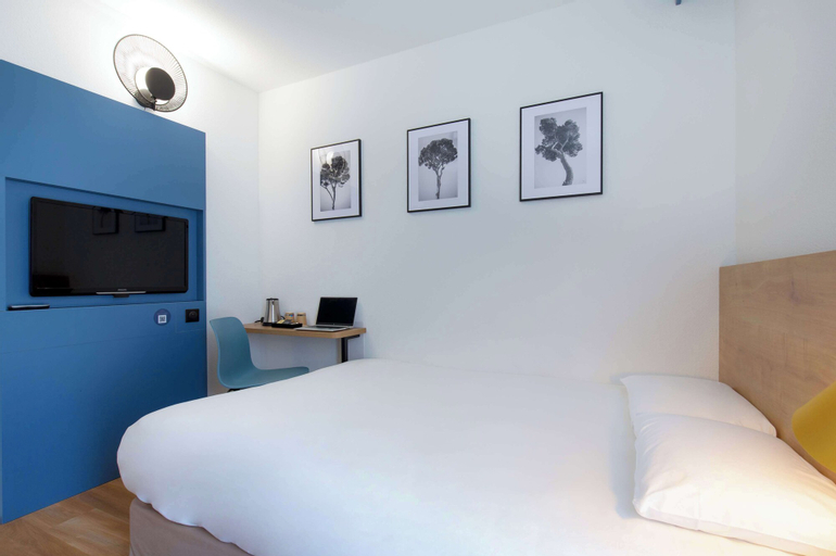 Bedroom 12