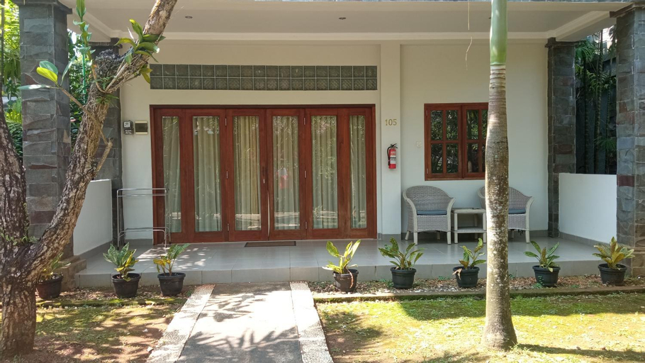 Exterior 4