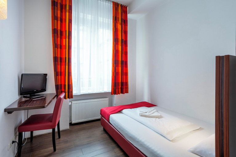 Bedroom 5, Jaeger's Munich - Hostel, München