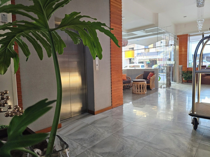 Public Area 17