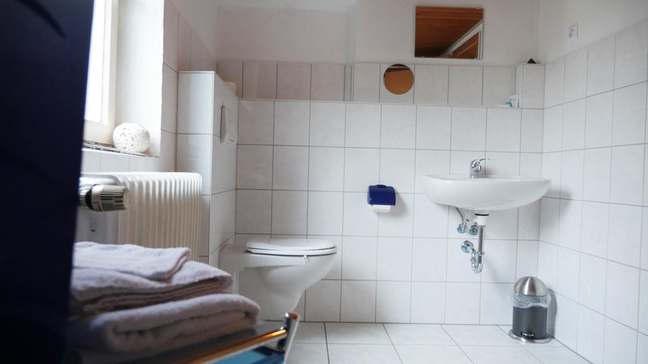 Bathroom 3, Hotel Zur Post, Osterode am Harz