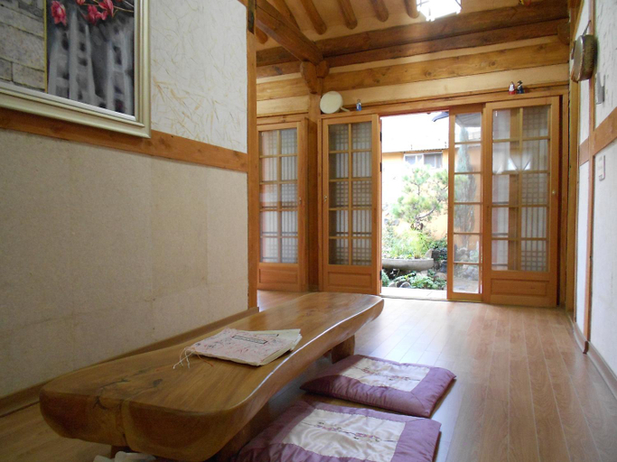 Bedroom 4, Happiness Full Hanok Guesthouse Jeonju, Jeonju