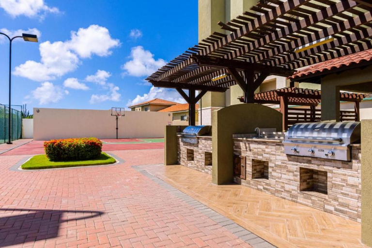 Exterior & Views 2, Amazing 1br1ba Condo With Balcony Great Location