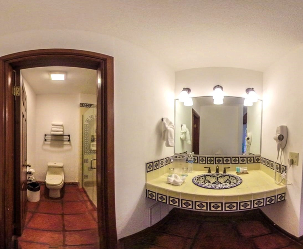 Bathroom 11